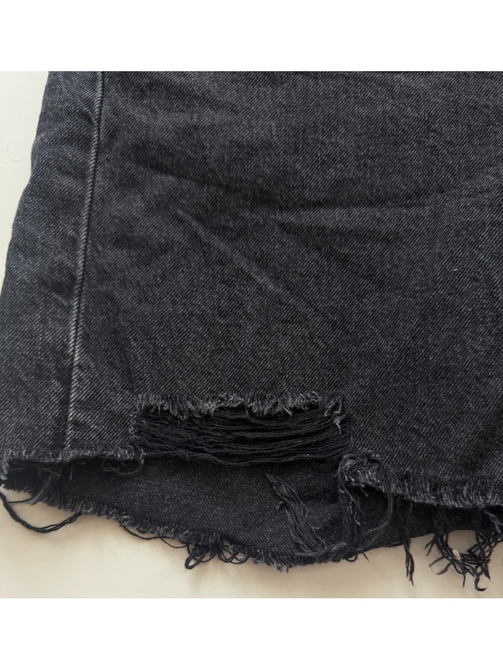 Levi 501 Black Denim Short | W27 | High Rise | Distressed - Picture 6 of 7